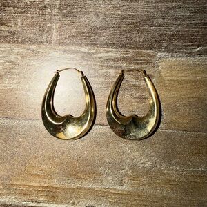 14k Yellow Gold MB Swirl Wave Twist Lightweight Hollow Hoop Earrings